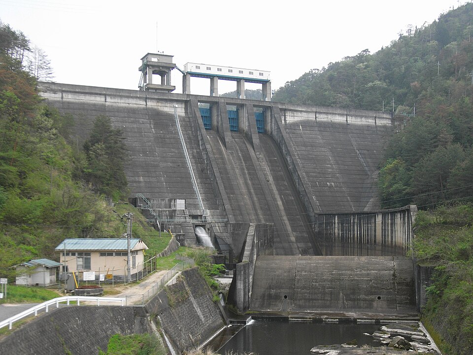 三川ダム（広島）