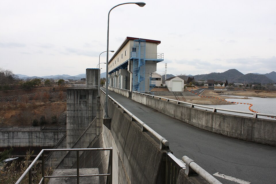 青野ダム（兵庫）