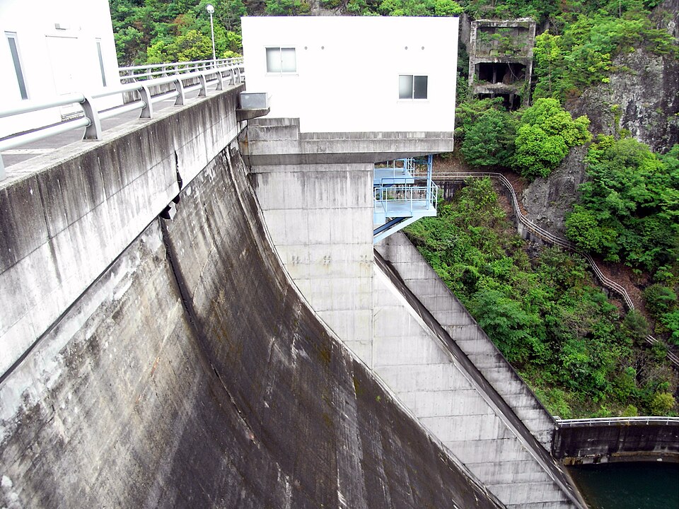 鴨川ダム（兵庫）