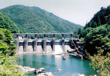 下原ダム（岐阜）