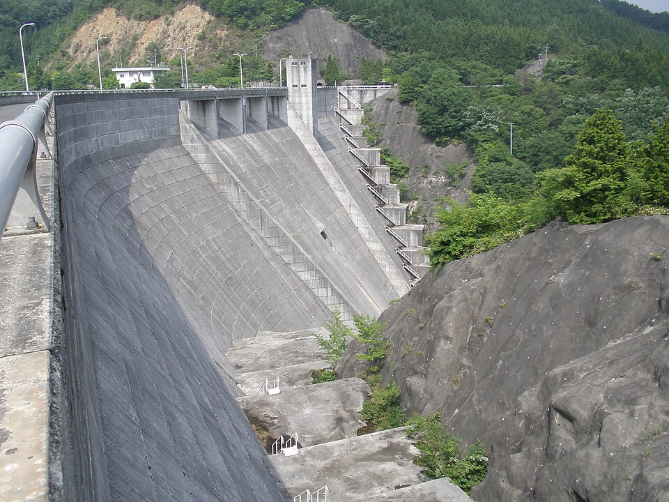 高瀬川ダム（岡山）