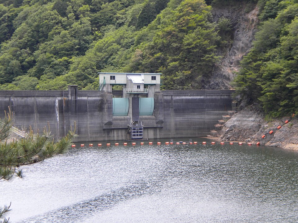 西荒川ダム（栃木）