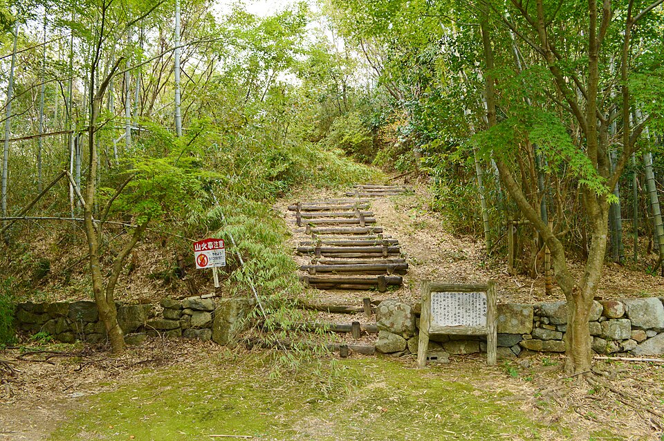 安土瓢箪山古墳（滋賀）