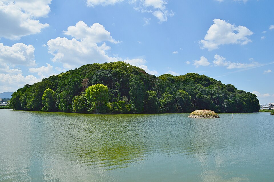宝来山古墳（奈良）