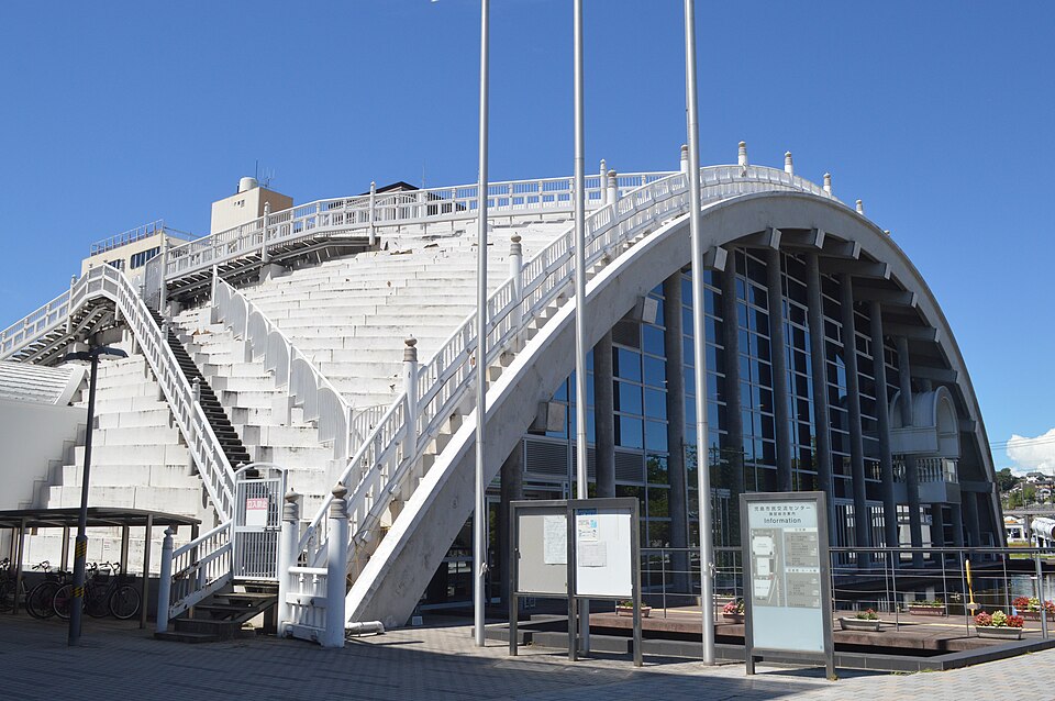 児島市民交流センター（岡山）