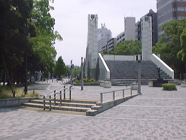 大通り公園（横浜）