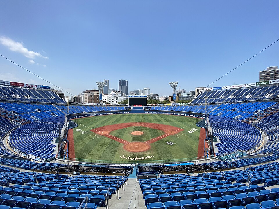 横浜スタジアム（神奈川）