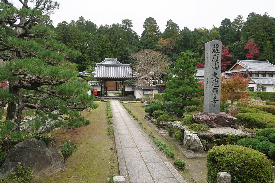 大池寺（滋賀）
